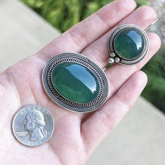 Vintage sterling silver brooch and earring set 925 green stone circle oval - Picture 2 of 6